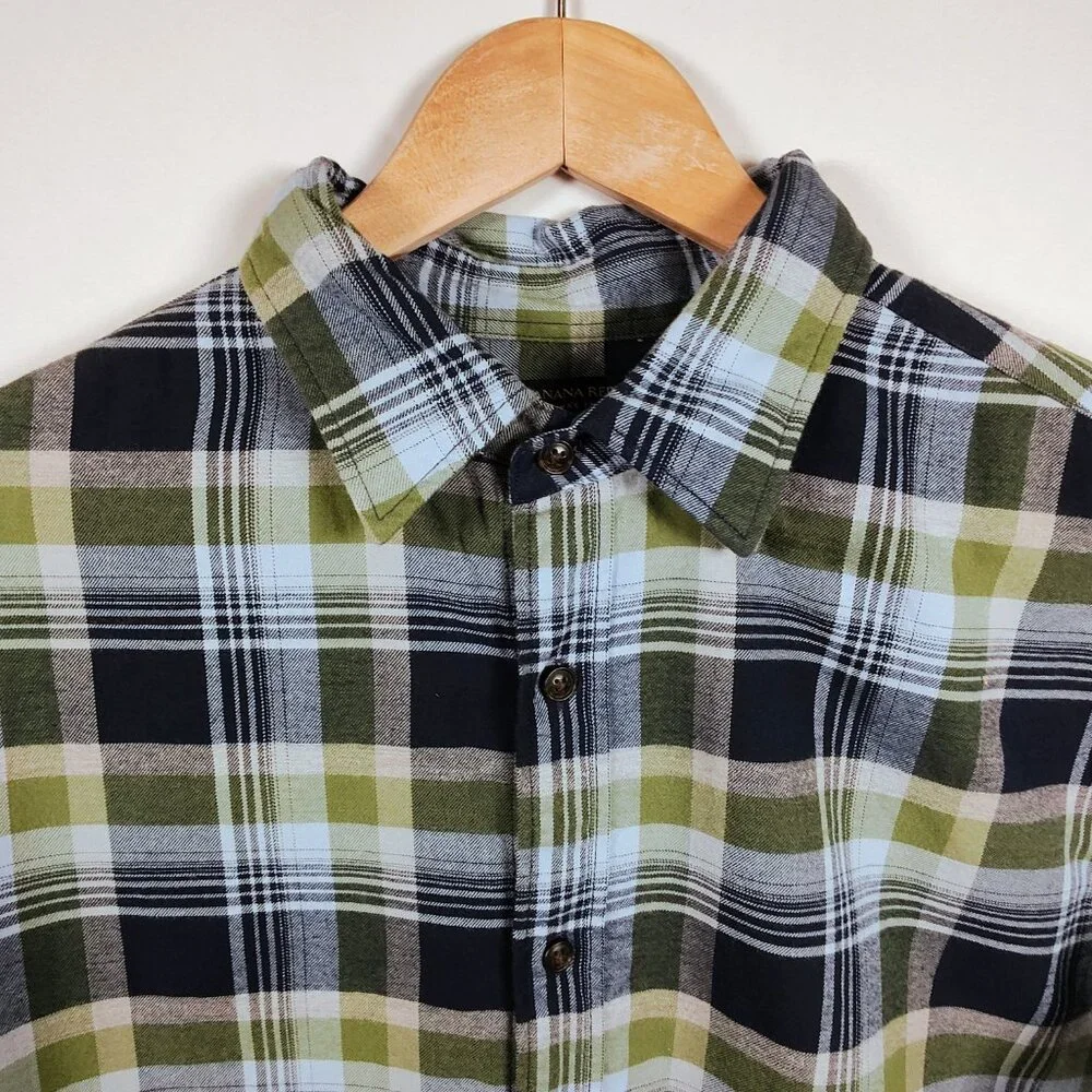 Banana Republic Men's Large‎ Luxe Flannel Grant Fit Plaid Long Sleeve Shirt